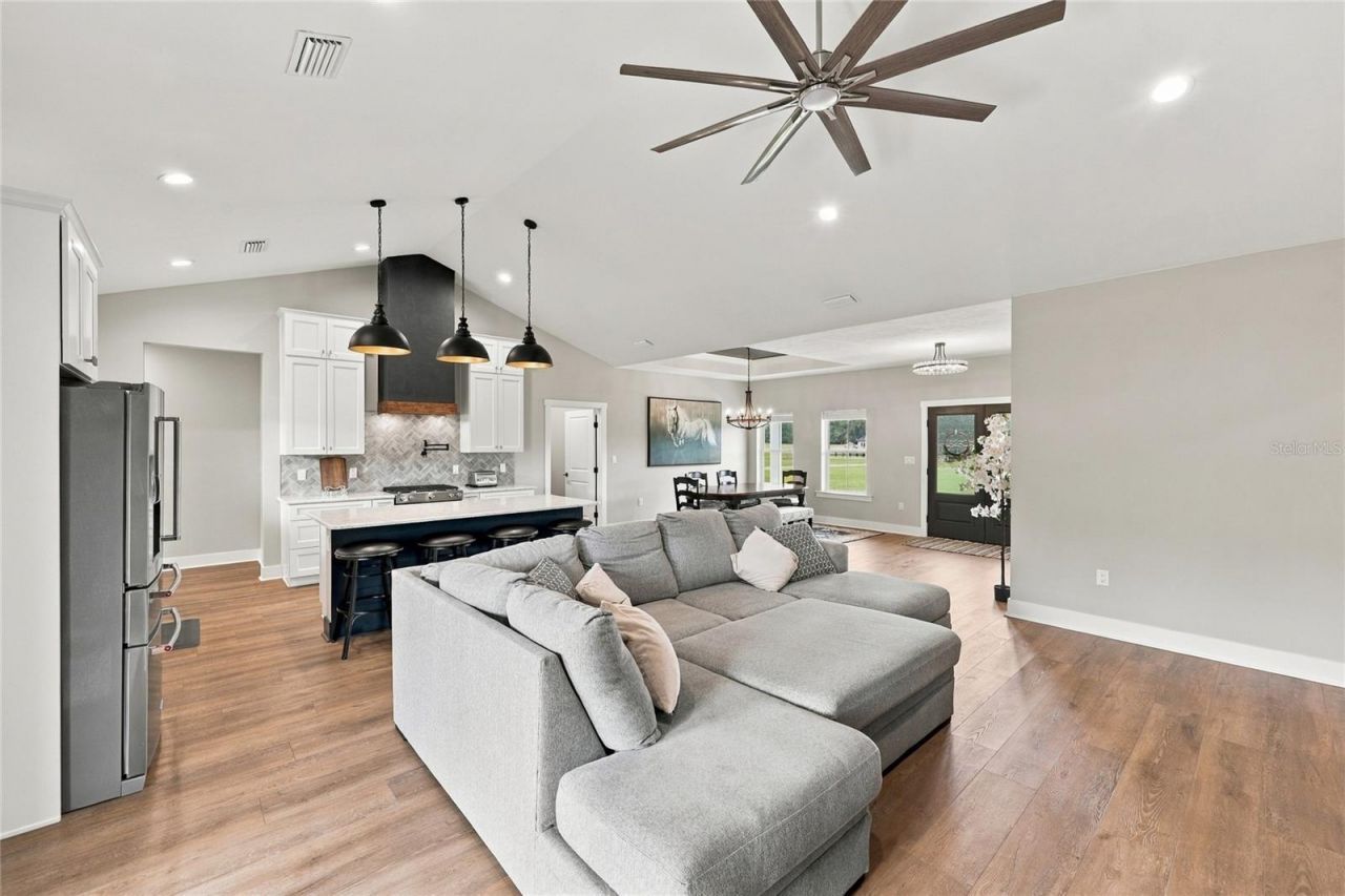 20875 NW 207th Terrace , High Springs, FL 32643 Photo
