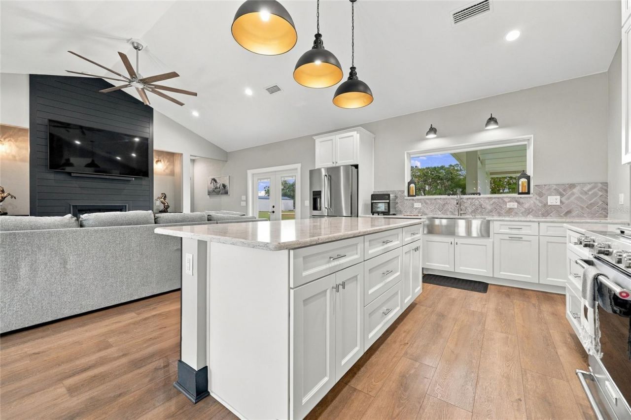 20875 NW 207th Terrace , High Springs, FL 32643 Photo