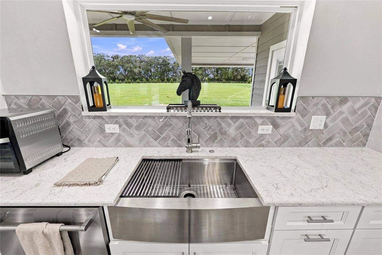 20875 NW 207th Terrace , High Springs, FL 32643 Photo