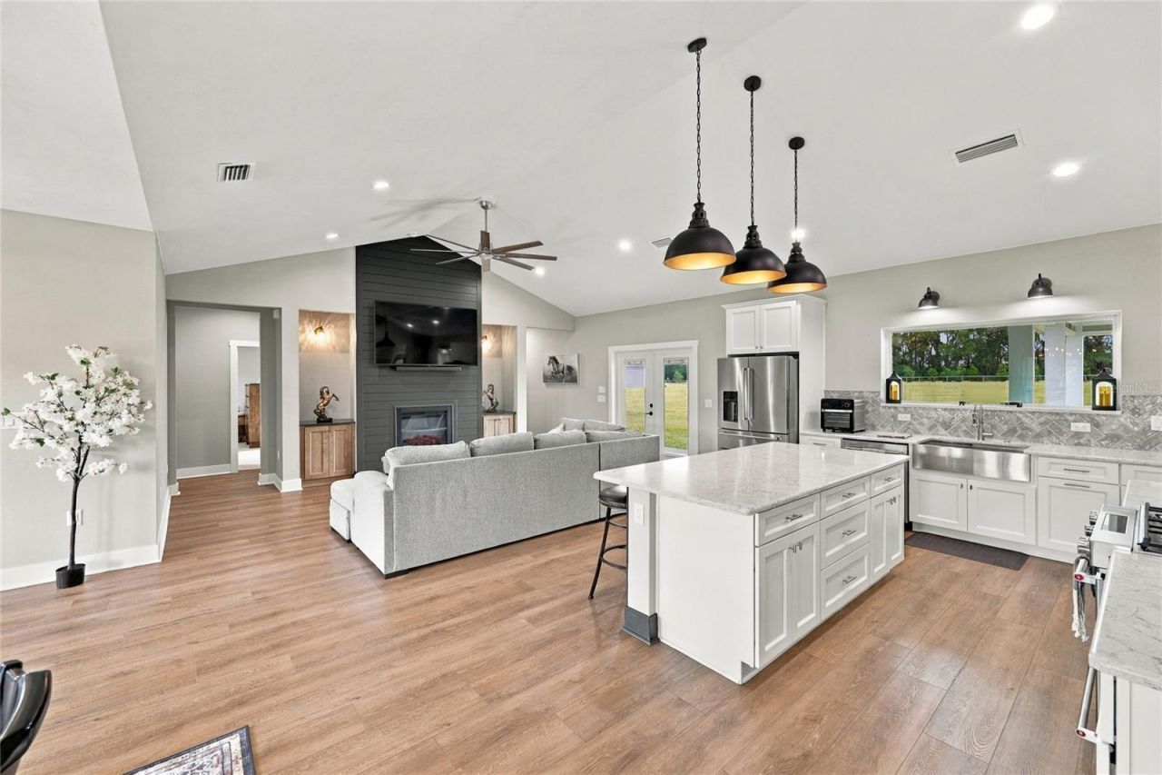 20875 NW 207th Terrace , High Springs, FL 32643 Photo