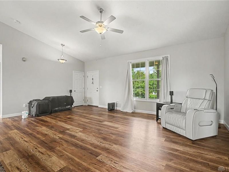 4137 Rosehill Drive, Beavercreek, OH 45431 Photo 11