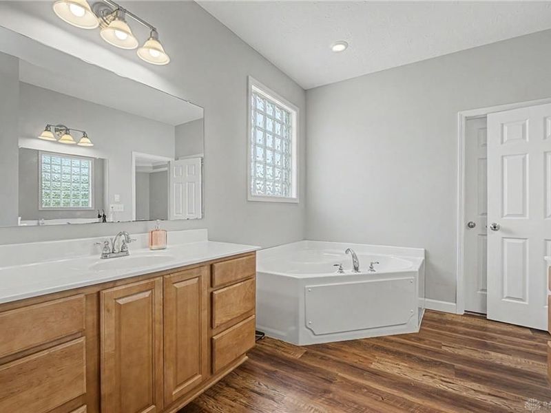 4137 Rosehill Drive, Beavercreek, OH 45431 Photo 31