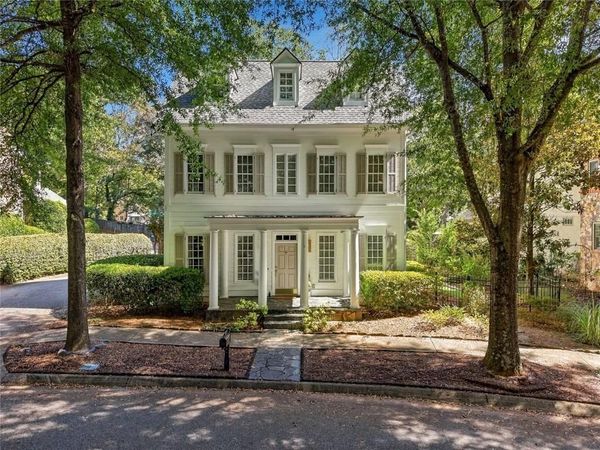 1426 Hedgewood Lane NW, Kennesaw, GA 30152