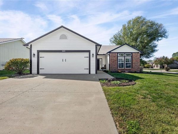 503 Heritage Drive, Baldwin City, KS 66006