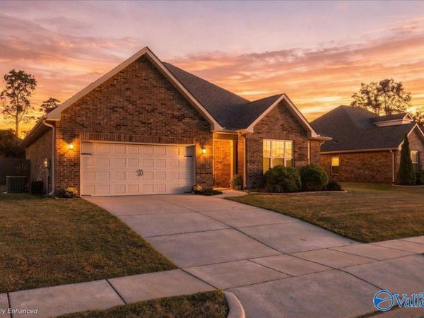 121 Berry Farm Road, Meridianville, AL 35759