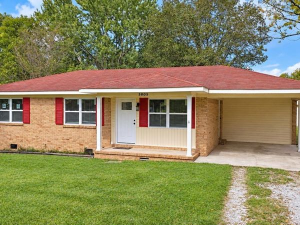 1605 Linwood Street SW, Hartselle, AL 35640