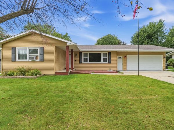 1108 Homestead Rd, Beaver Dam, WI 53916