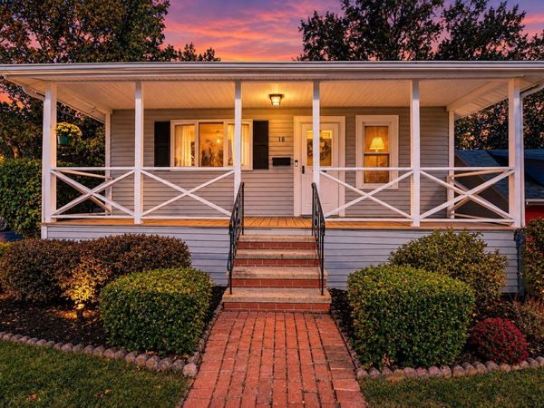 18 Lakeside Ave, Weymouth, MA 02189