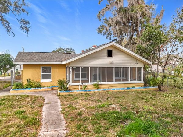 201 N EAST STREET , LEESBURG, FL 34748