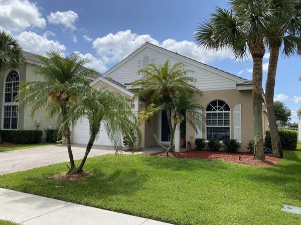 325 Berenger Walk, Royal Palm Beach, FL 33414