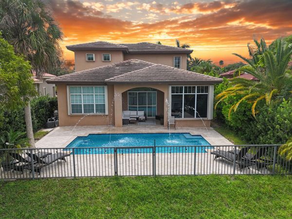 8217 NW 107th Terrace, Parkland, FL 33076