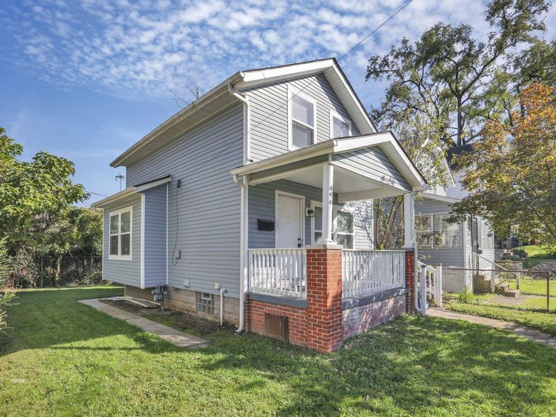 496 Eldridge Avenue, Columbus, OH 43203 Photo 3