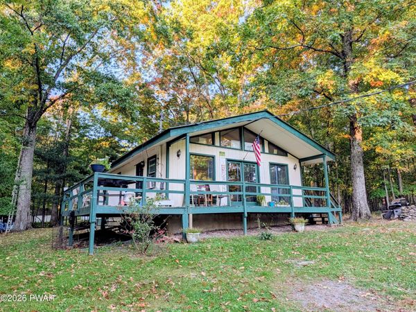 105 Cherokee Road, Shohola, PA 18458