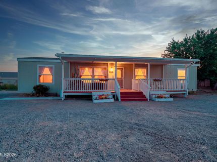 18 Scarsdale Drive, Yerington, NV 89447 Photo