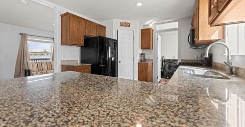 18 Scarsdale Drive, Yerington, NV 89447 Photo