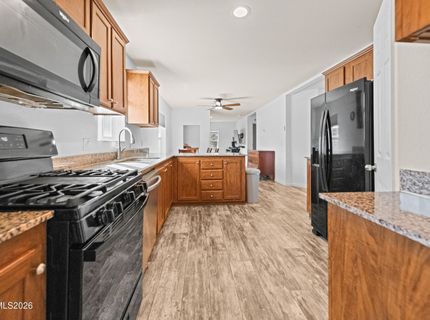 18 Scarsdale Drive, Yerington, NV 89447 Photo