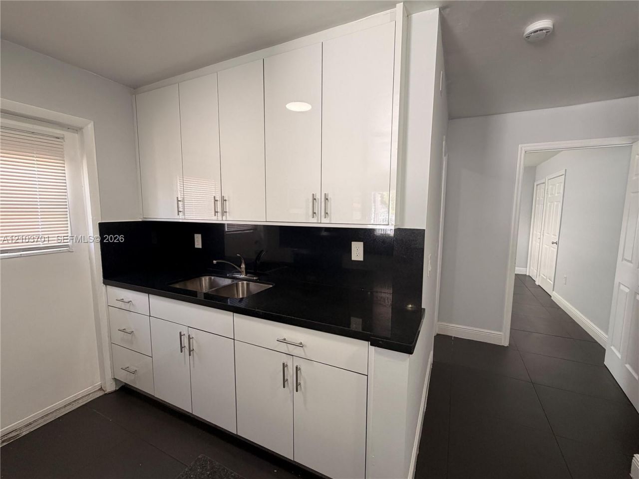 3040 NW 27th St , Unit 3040, Miami, FL 33142 Photo