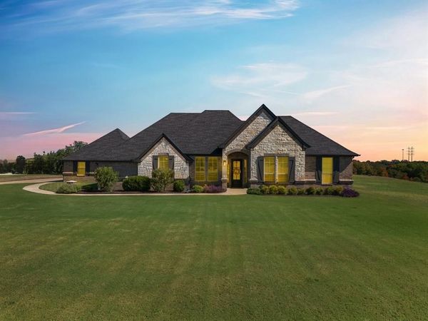 116 Rasha Drive, Azle, TX 76020