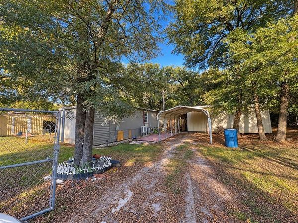 632 Cumberland Trail, Valley View, TX 76272