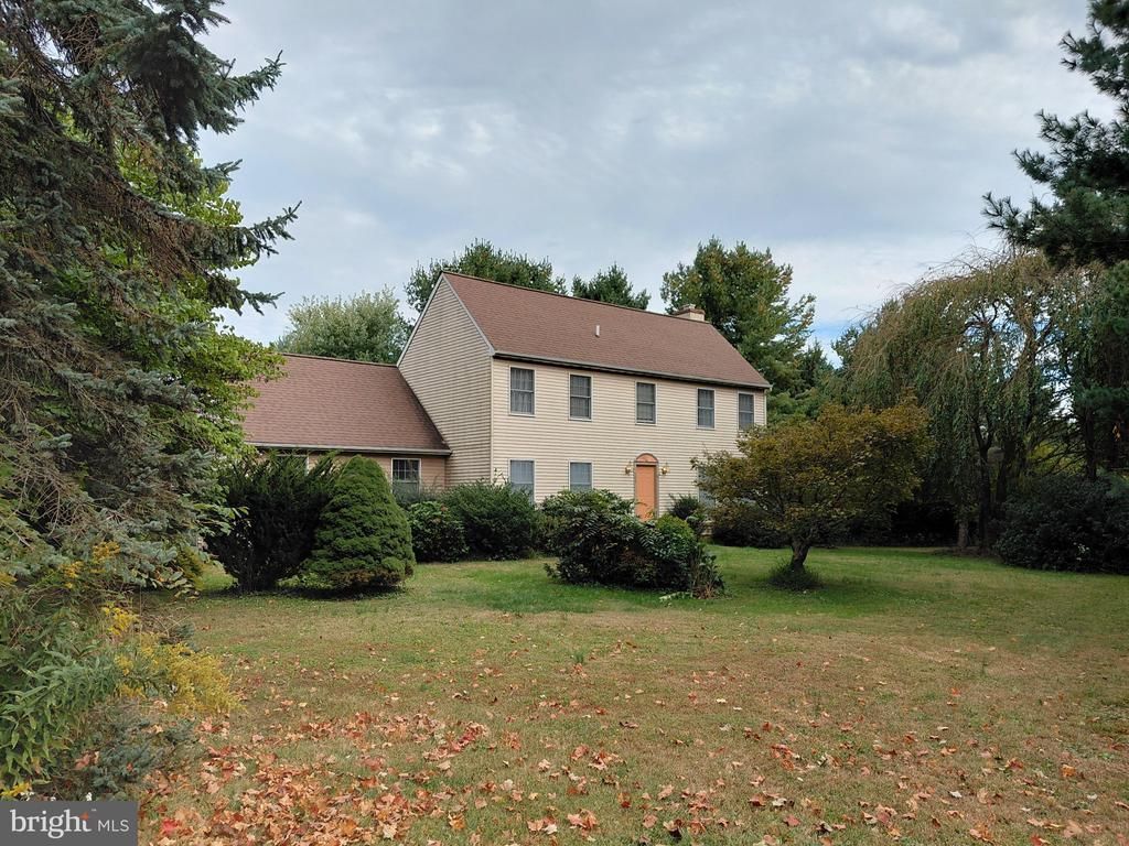 703 BROAD STREET, PERKASIE, PA 18944