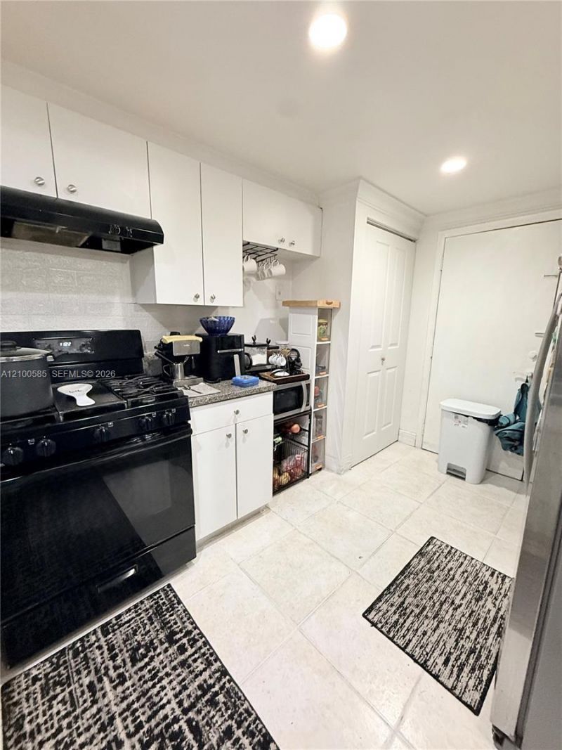 17901 NW 68th Ave , Unit T101, Hialeah, FL 33015 Photo