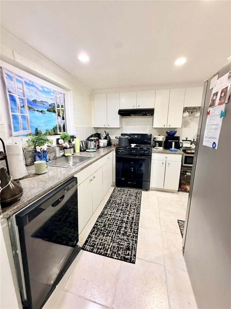 17901 NW 68th Ave , Unit T101, Hialeah, FL 33015 Photo