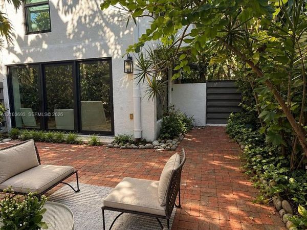3042 SW 27th Ave , Unit 8, Miami, FL 33133
