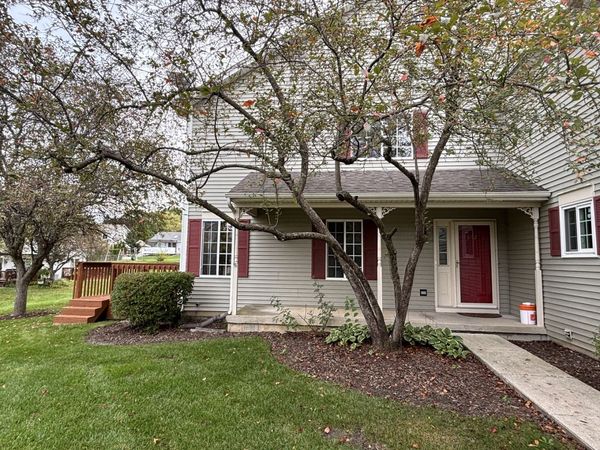 162 VILLAGE Creek Drive , Unit 162, Lake In The Hills, IL 60156