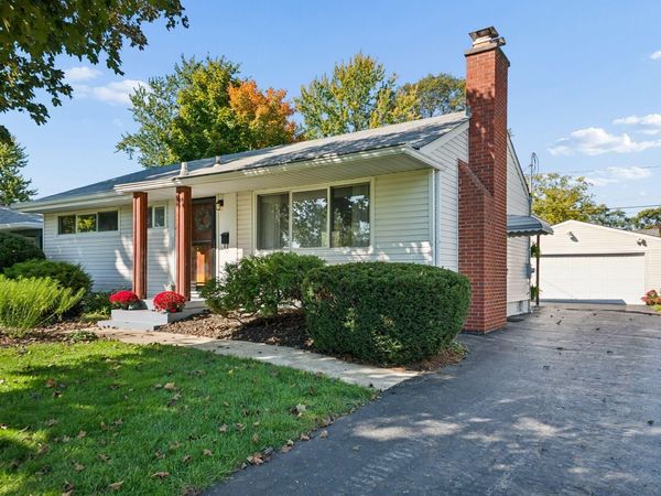 2568 Nottingham Road, Upper Arlington, OH 43221