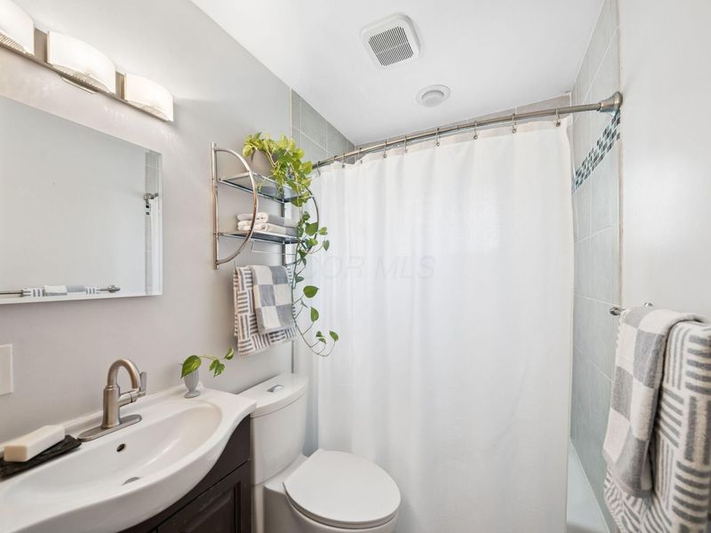 2568 Nottingham Road, Upper Arlington, OH 43221 Photo 30