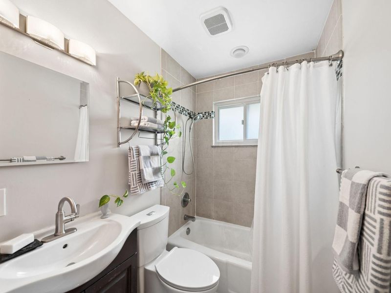 2568 Nottingham Road, Upper Arlington, OH 43221 Photo 31