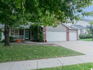 3330 Cactus Court, Lincoln, NE 68516