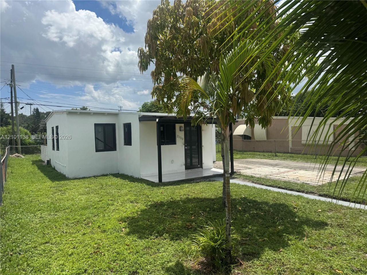 2130 Rutland St , Opa Locka, FL 33054 Photo