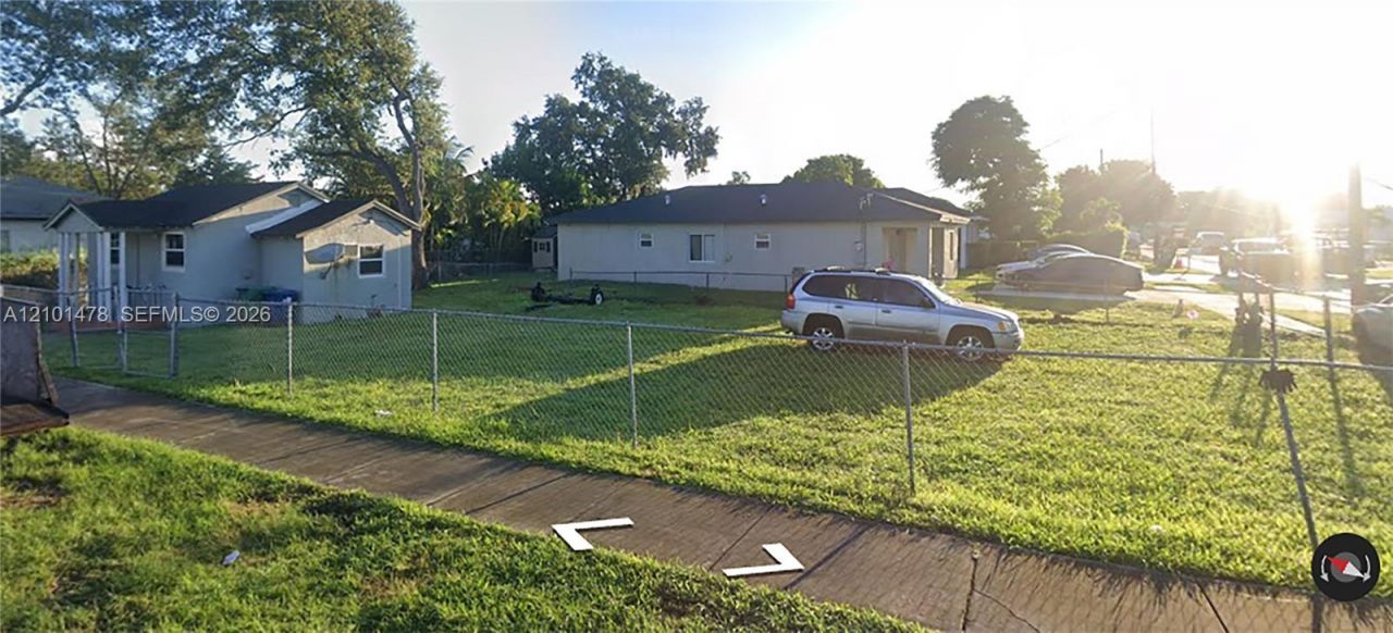 7711 NW 17th Pl, Miami, FL 33147 Photo