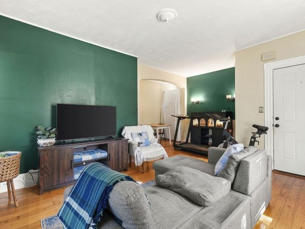 29 Chapman St, Unit 1, Canton, MA 02121