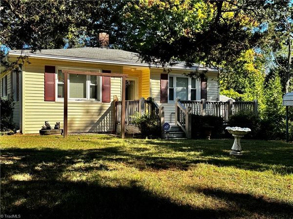107 Dillon Street , Winston-Salem, NC 27107
