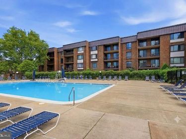 100 ROBERTS LANE, Unit 101, ALEXANDRIA, VA 22314
