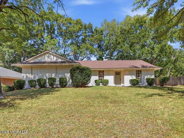 1226 Ferncrest Drive, Jackson, MS 39211