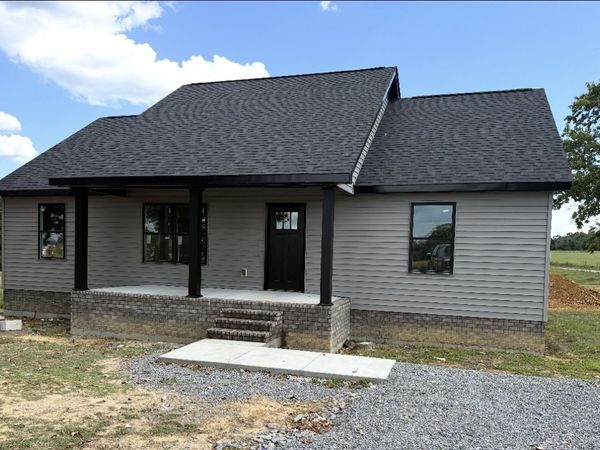 6112 Rocky Mound Rd , Westmoreland, TN 37186