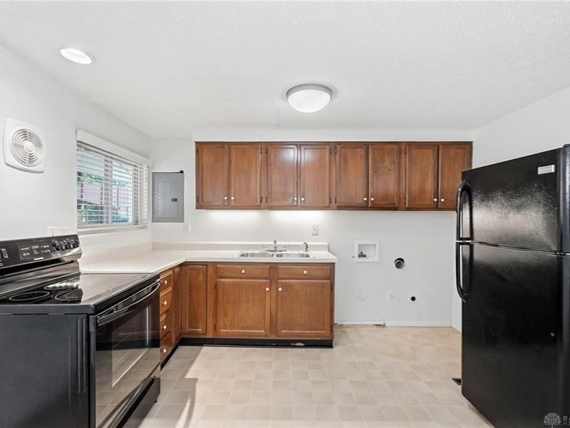 508 E David Road, Kettering, OH 45429 Photo 11