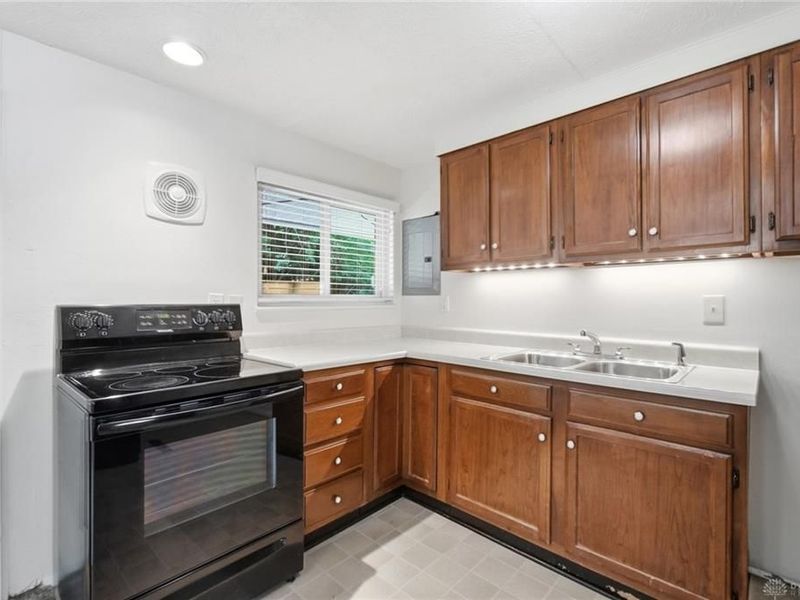 508 E David Road, Kettering, OH 45429 Photo 12