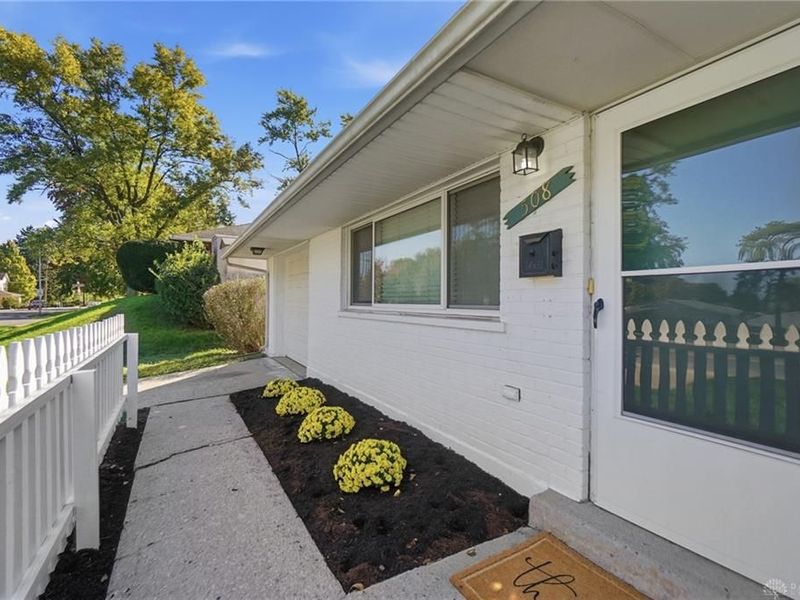 508 E David Road, Kettering, OH 45429 Photo 4