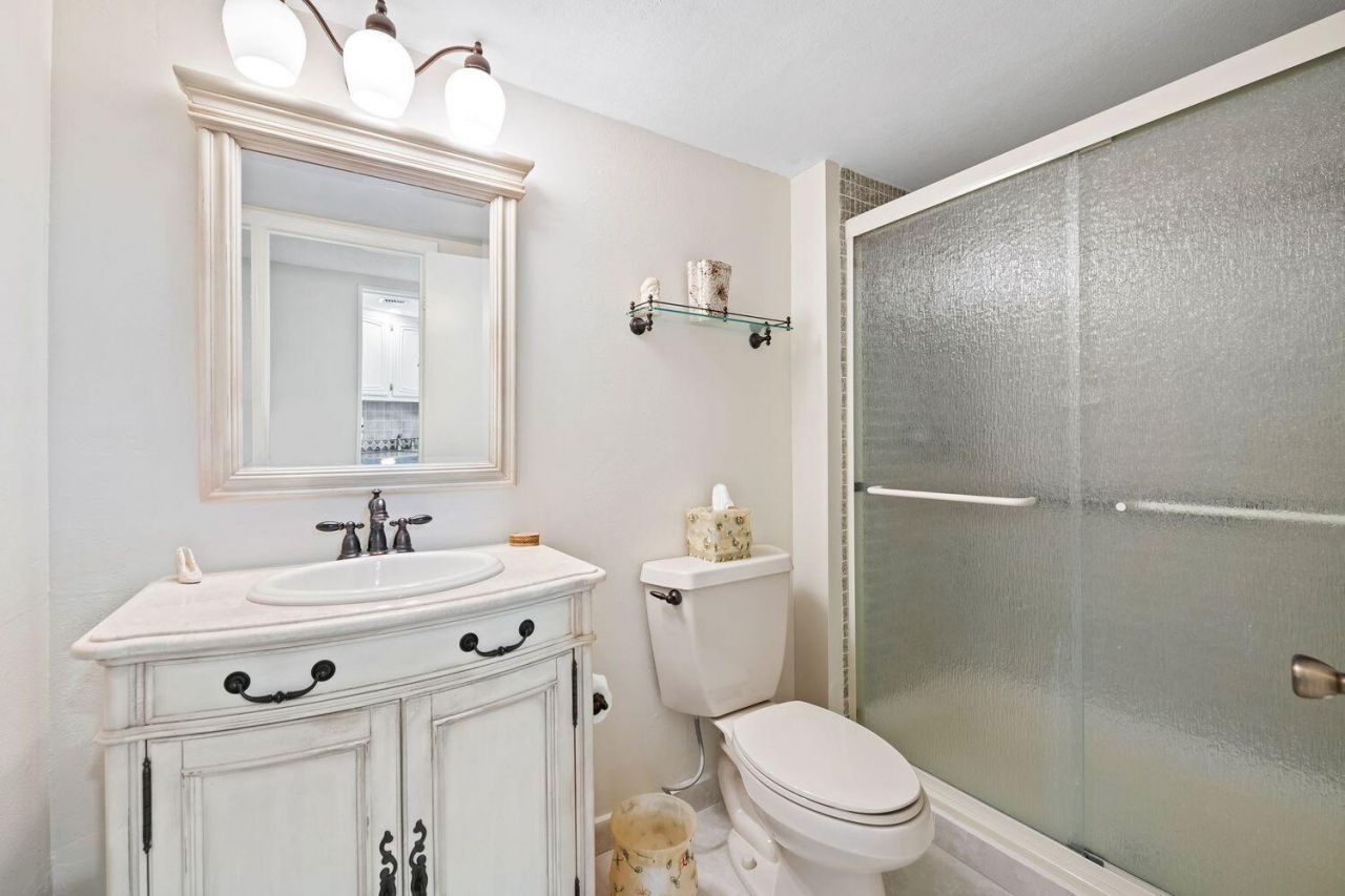 6911 Environ Boulevard, Unit 8K, Lauderhill, FL 33319 Photo