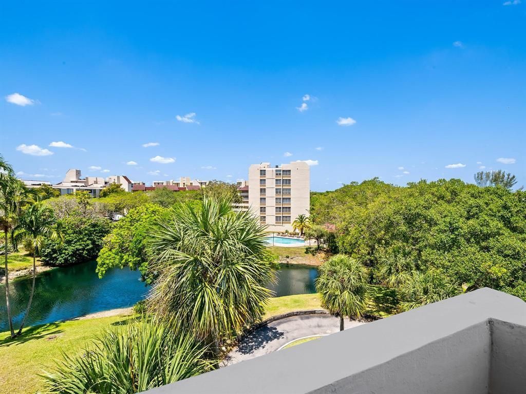 6911 Environ Boulevard, Unit 8K, Lauderhill, FL 33319 Photo
