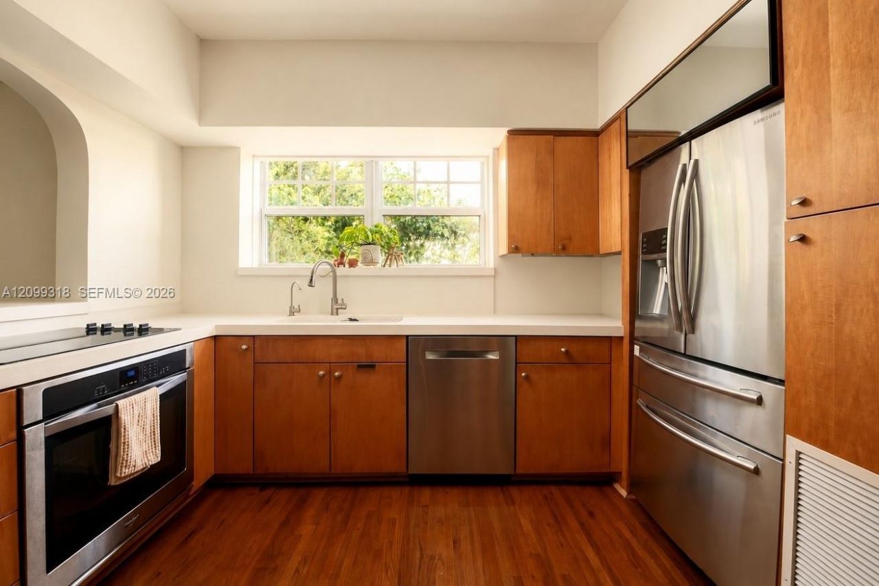 1061 Meridian Ave, Unit 2A, Miami Beach, FL 33139 Photo