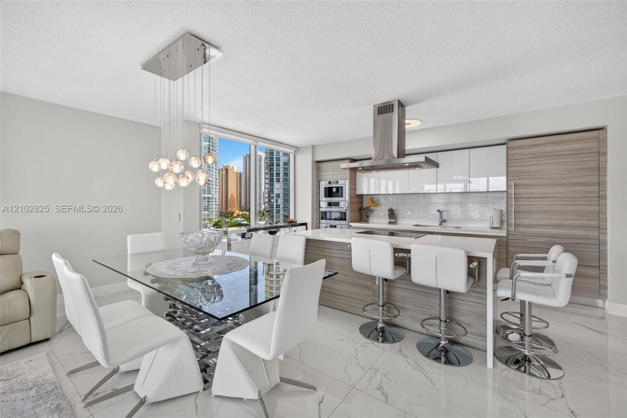 330 Sunny Isles Blvd, Unit 5-807, Sunny Isles Beach, FL 33160 Photo