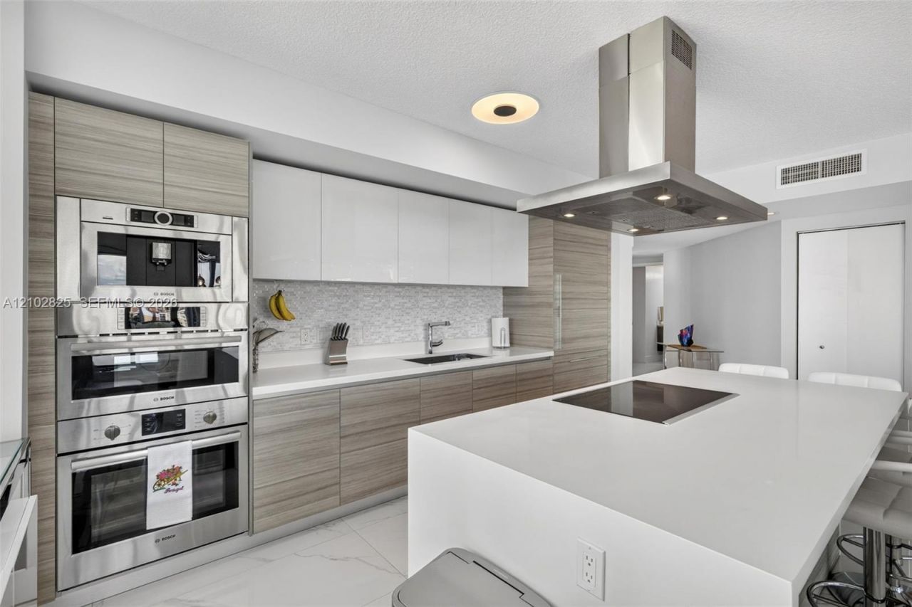 330 Sunny Isles Blvd, Unit 5-807, Sunny Isles Beach, FL 33160 Photo