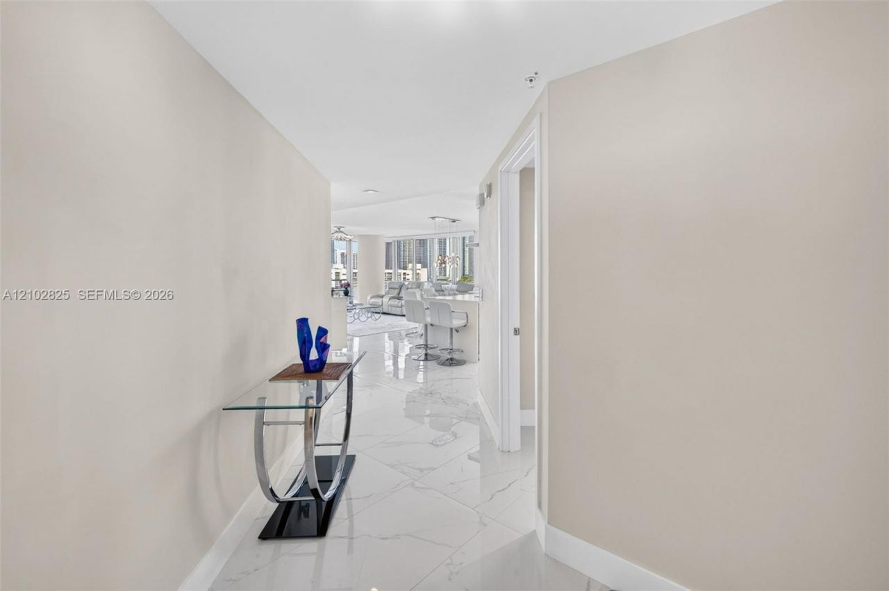 330 Sunny Isles Blvd, Unit 5-807, Sunny Isles Beach, FL 33160 Photo