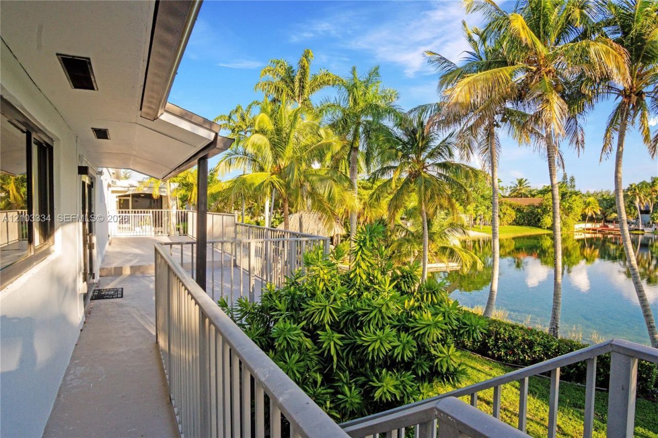 7914 SW 199th Ter, Cutler Bay, FL 33189 Photo