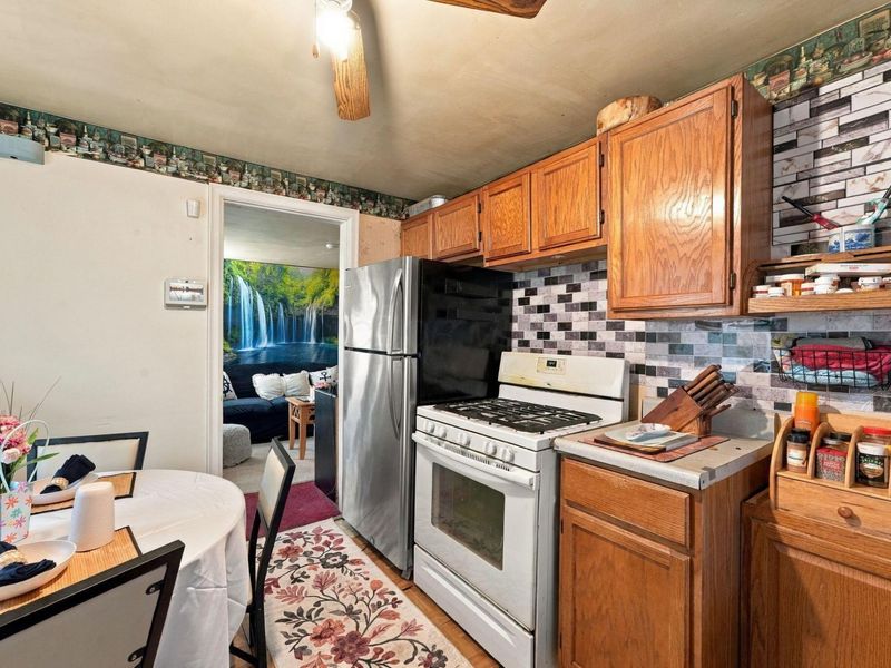 595 S Waverly Street, Columbus, OH 43213 Photo 6
